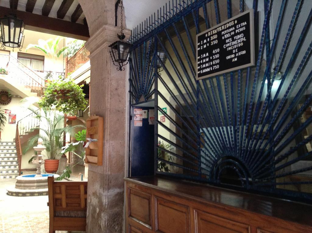 Hotel Atilanos Morelia Buitenkant foto